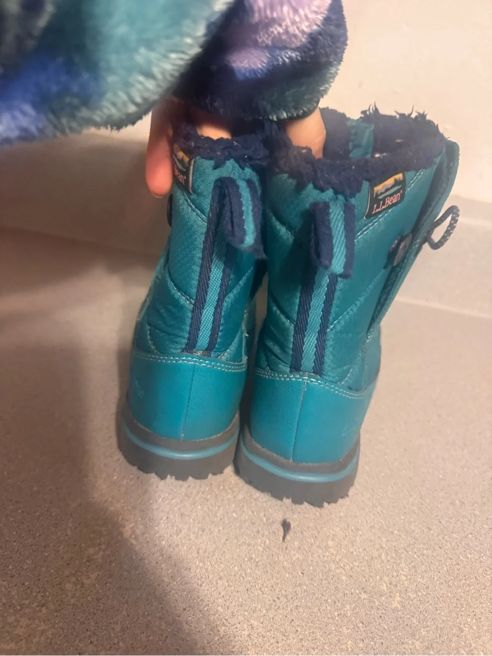 L.L. Bean Kids ultra light Snow Boots with Toggle size 12 toddler